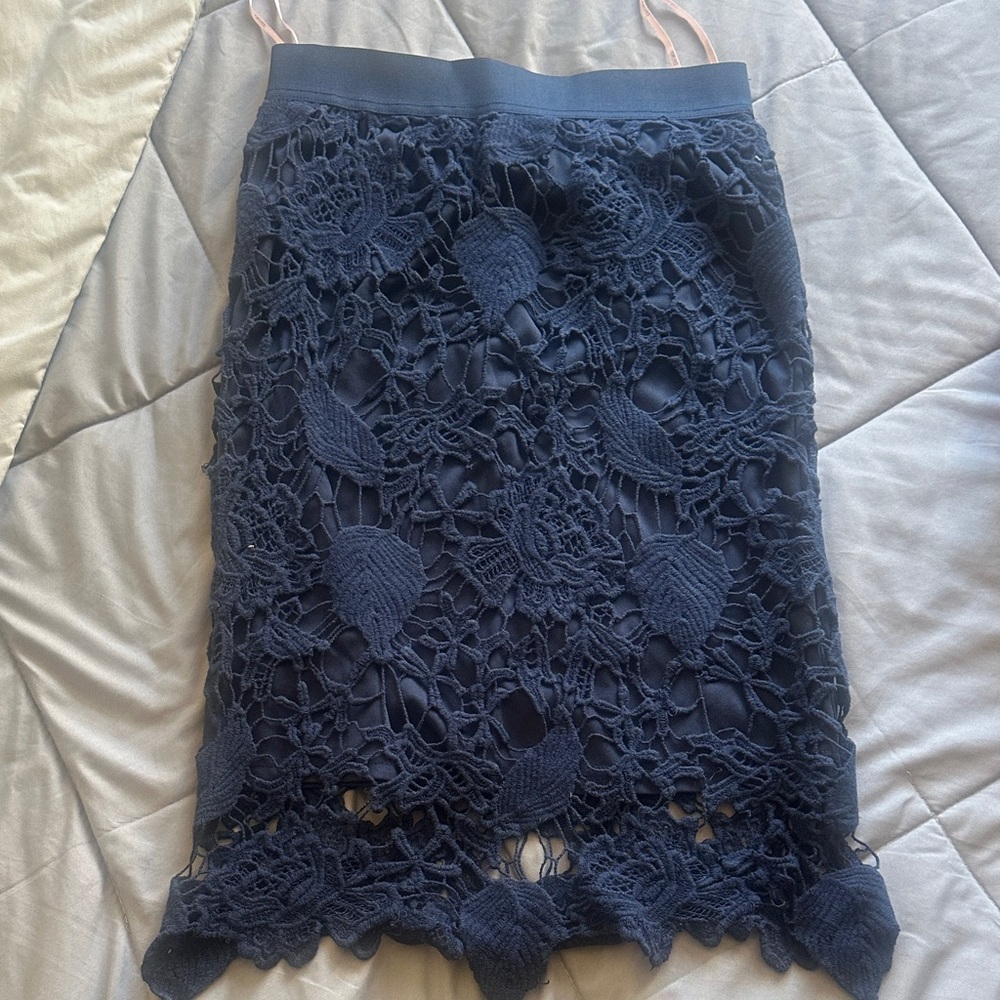 Forever 21 Navy Crochet Lace Pencil Skirt